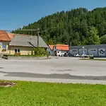 Farma Zelena Ruza *
