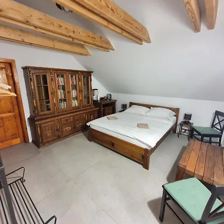 农家乐 Farma Zelena Ruza Klacno