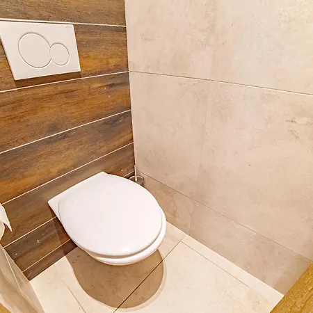 Farma Zelena Ruza 农家乐 *